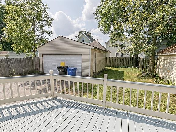 5th image of 3811 Henritze Ave