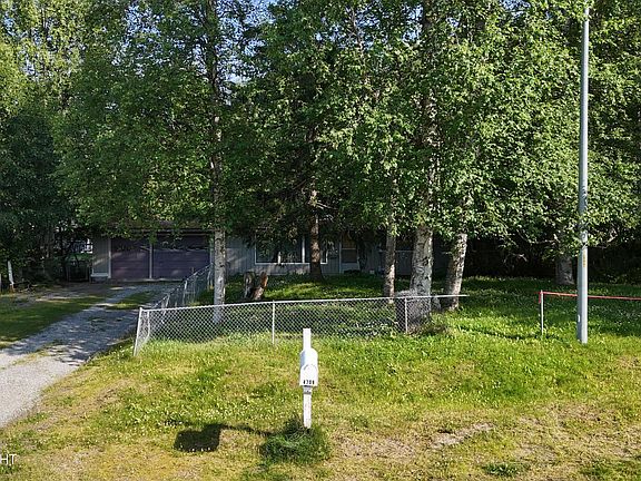 3rd image of 4709 Malibu Rd