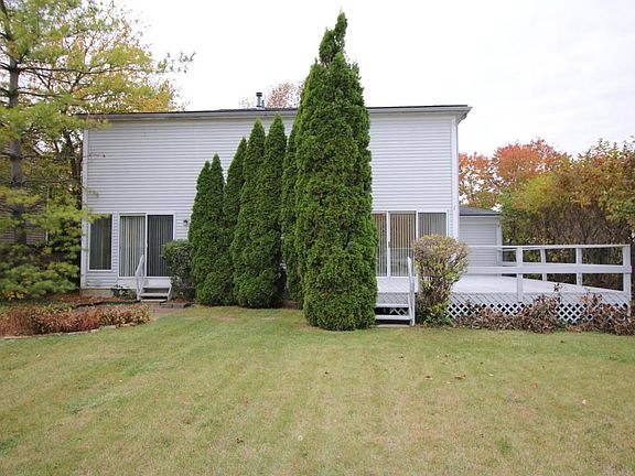 5th image of 3316 Paradise Ave