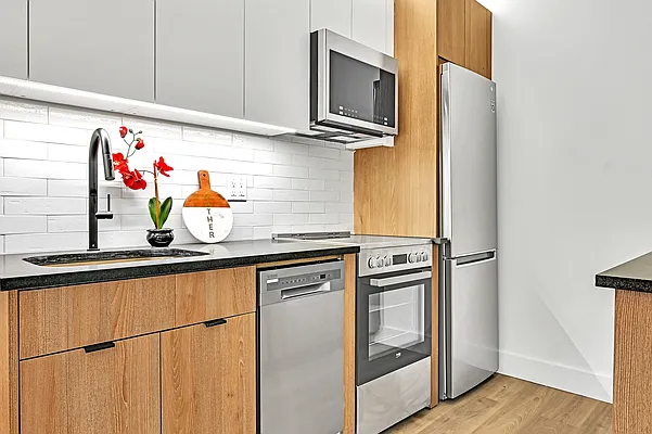 Rented by Mishkan Group | media 7