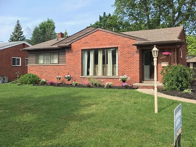 1st image of 14229 Foch St