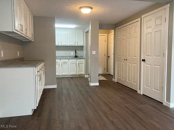 2nd image of 1137 Townsview Pl