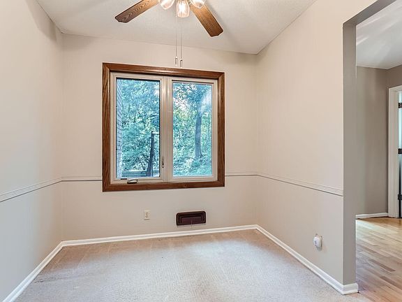 4th image of 159 Birnamwood Dr