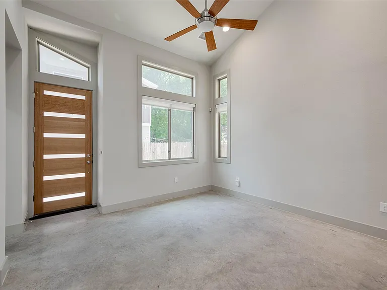 2612 Willow St #B — Photo 5