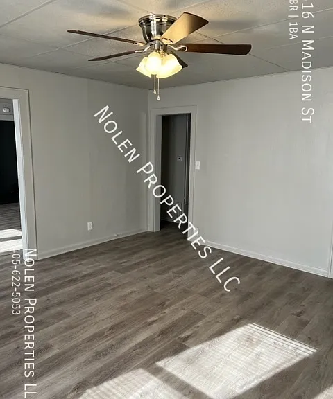 516 N Madison St — Photo 5