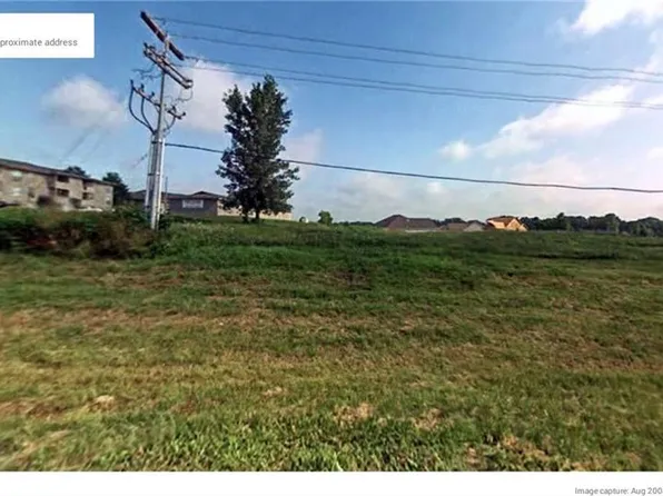 S Marimack Dr, Kearney, MO 64060