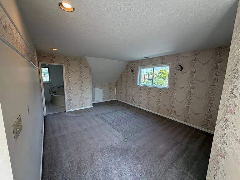 479 S Palisade Dr — Photo 28