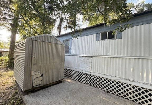 5th image of 18400 NW 233rd Ter