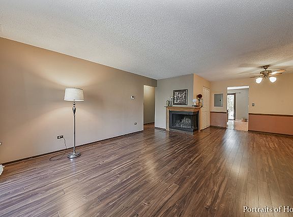 4th image of 107 Olesen Dr APT 1D