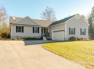 22 Fiddlehead Ln, Rochester, NH 03867