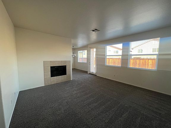 3rd image of 14328 Honeyhill St