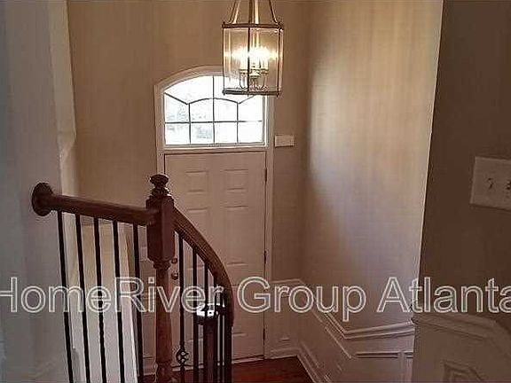 3rd image of 1612 Wehunt Pl SE