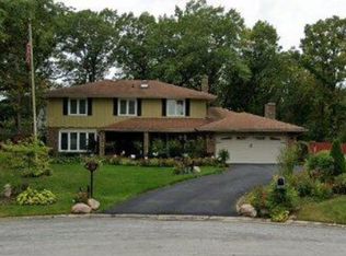 3540 Chalet Ln, Crete, IL 60417