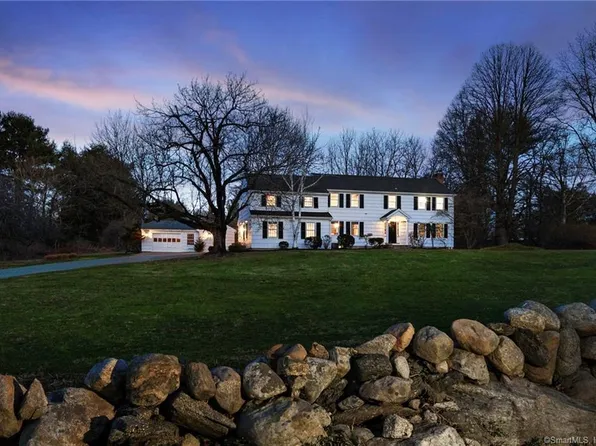 4 Shagbark Place, Wilton, CT 06897