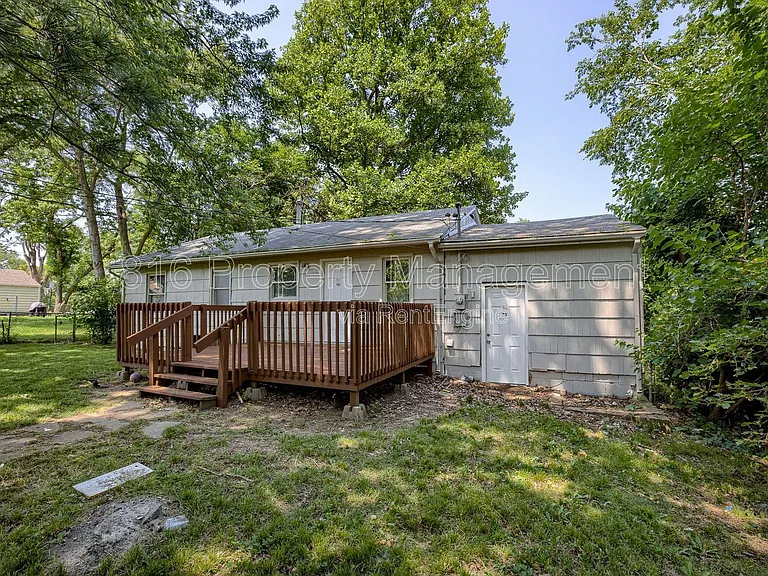 10009 Hardesty Ave — Photo 23