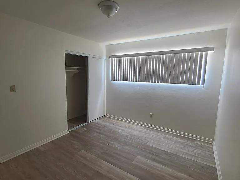 516 Madison Ave #C — Photo 6