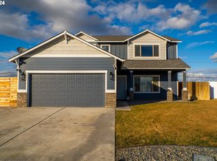 2450 NW Mountain View Ct, Hermiston, OR 97838