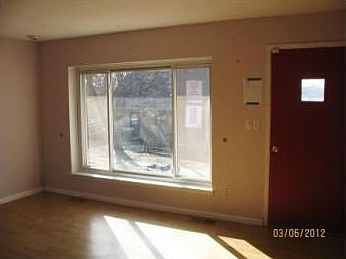3rd image of 1183 Guinan Dr