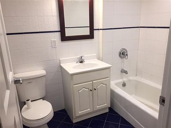 4th image of 2819 Astoria Blvd