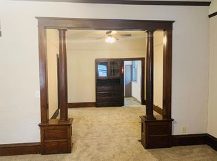 125 N Hickory St, Chaska, MN 55318