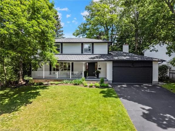1 Blackfriars Pl, Cambridge, ON N1S 3P1