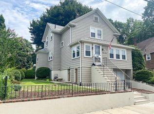 97 Saunders St, Medford, MA 02155