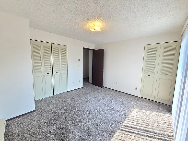 Alpine Square — Photo 11