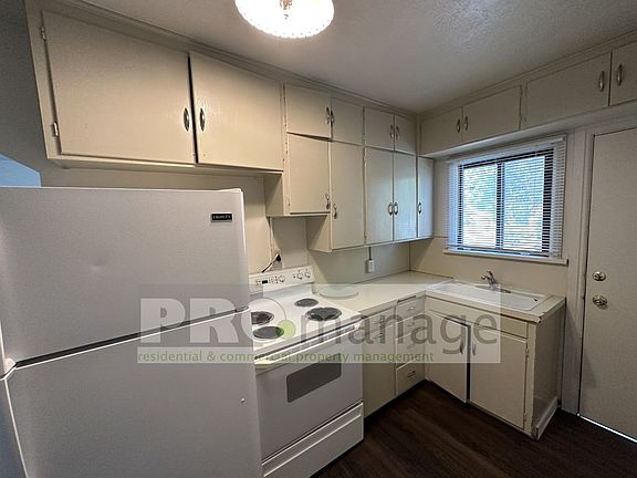 2nd image of 978 Bannock Ave #1