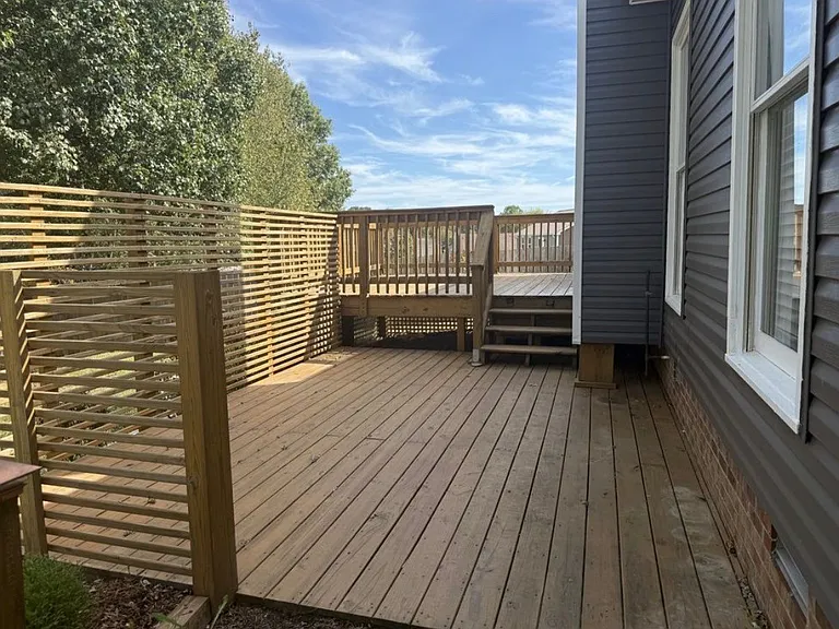 916 Dolphin Ln — Photo 4