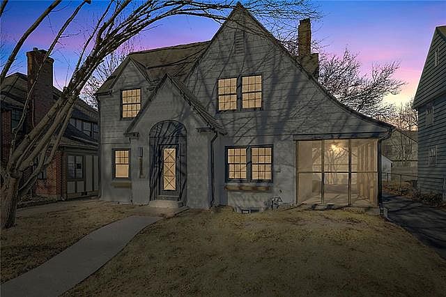 1st image of 1004 W Gregory Blvd
