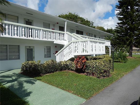 3rd image of 167 Ventnor K #167
