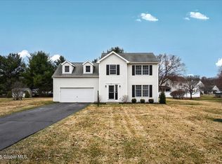 25 Spring Landing Blvd, Wynantskill, NY 12198