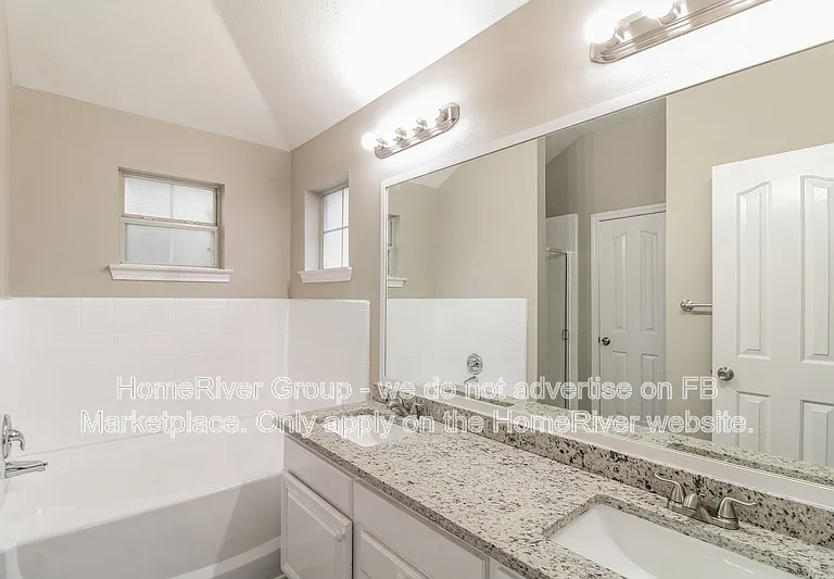 11906 Cottonwood Ln — Photo 9