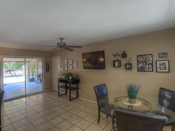 4th image of 3614 W Caribbean Ln