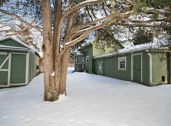 5th image of 41 Moorehouse Ln