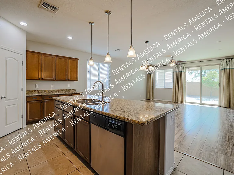 23664 S 209th Ct — Photo 10