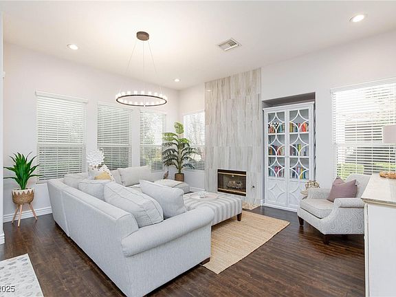 5th image of 2012 Summer Blossom Ct Unit 103
