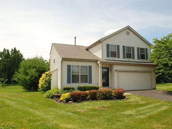 3rd image of 7961 Windsome Ct