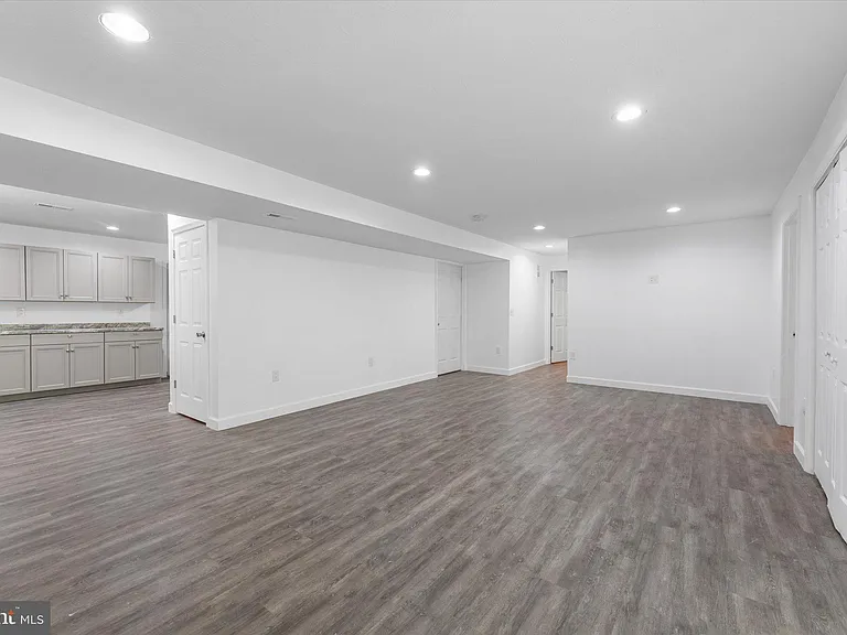 217 Bridgewater Dr — Photo 10