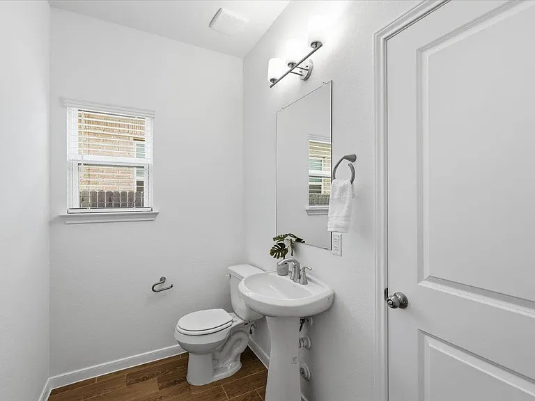 6407 Principale Dr — Photo 5