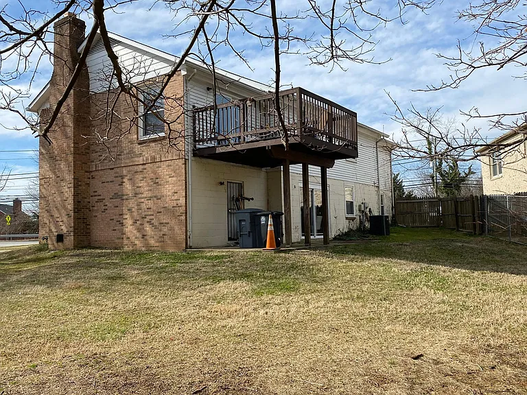 7504 Oxon Hill Rd — Photo 32