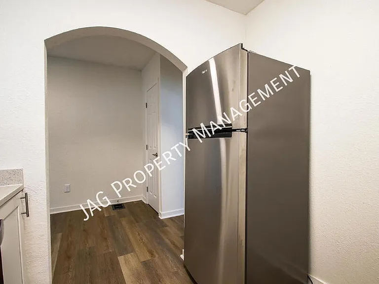 2892 College St #2 — Photo 14