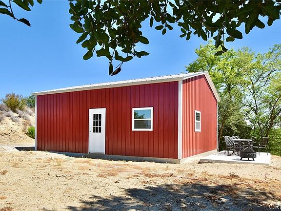 5th image of 53292 Smith Rd