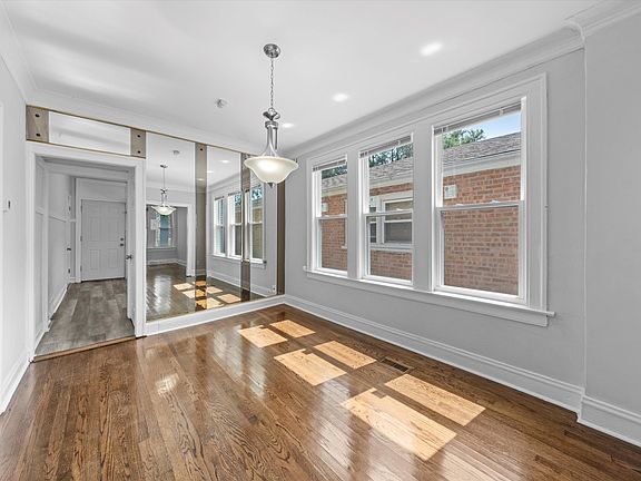 5th image of 7017 S Claremont Ave