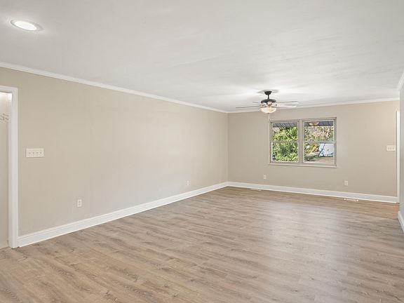 4th image of 7925 Westland Dr