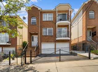 49-51 Crawford St, Newark, NJ 07102