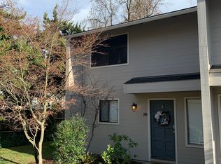 1309 Maple Leaf Ct APT 3D, Medford, OR