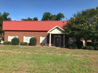 1014 S Veterans Blvd, Glennville, GA 30427