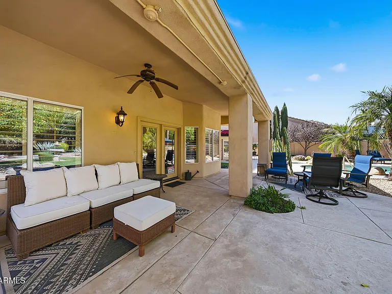 7642 E Hartford Dr — Photo 38