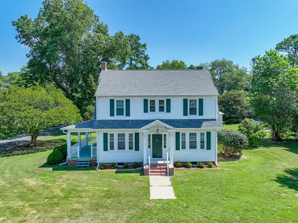 24205 Catherine St, Parksley, VA 23421